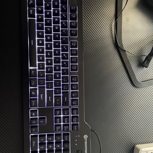 Windows 11 cyberpower Pc - Picture 7 of 7